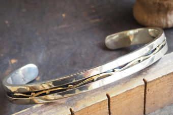 K18の枝バングル・細