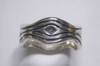 鍛金トライバルリング・太