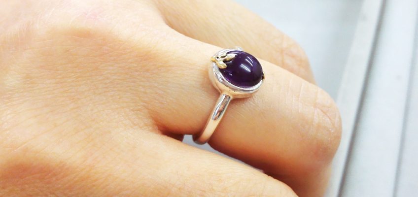 カスタムオーダーのアメジストリング